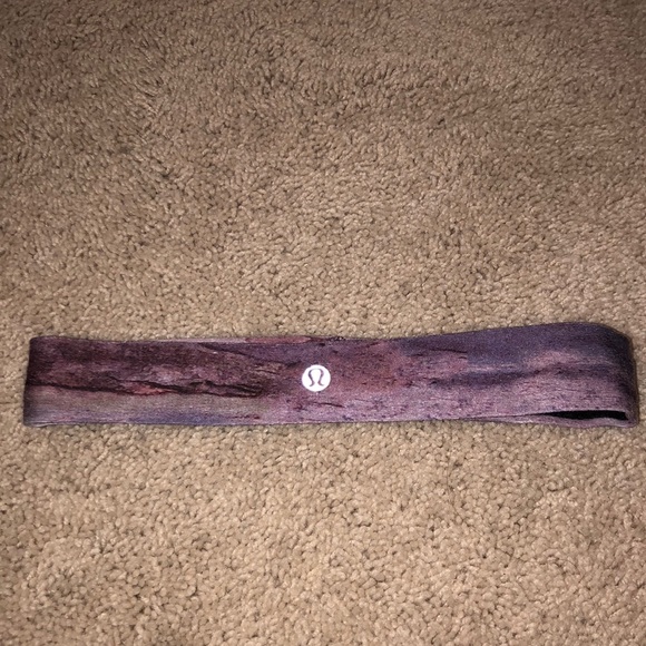 Lululemon flyaway tamer headband - Picture 2 of 4